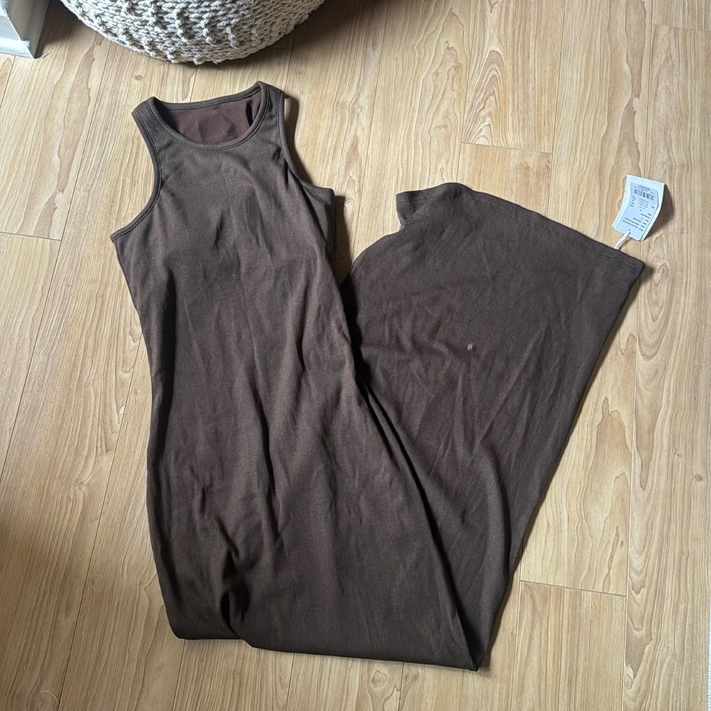 AMATERAS HALTER MAXI DRESS